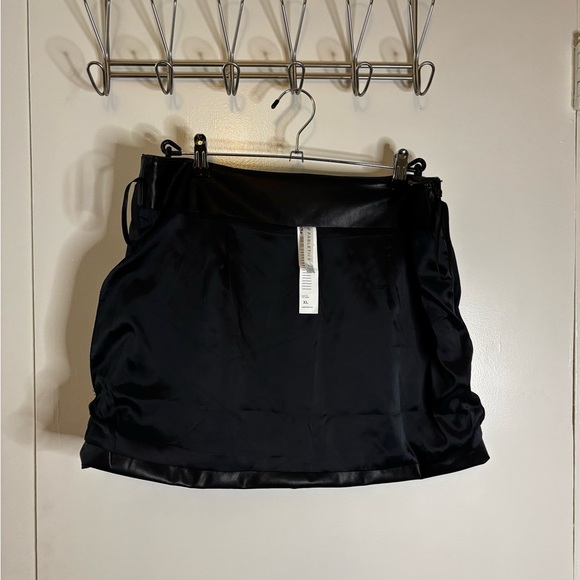 Fabletics Black Faux Leather Mini Skirt XL - Picture 8 of 10